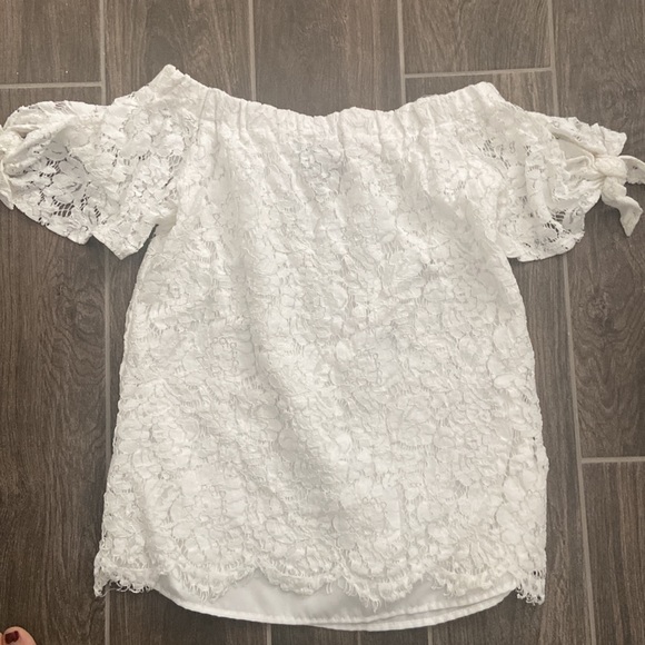 White Lace Off Shoulder Blouse - S - Picture 9 of 9